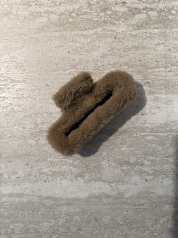 Marie-Claire haarklem fluffy